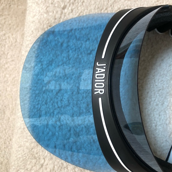 BRAND BLUE NEW CHRISTIAN DIOR SUN VISOR - Picture 2 of 7